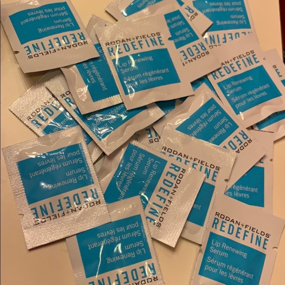 Rodan and fields lip renewing serum ampoules (19)